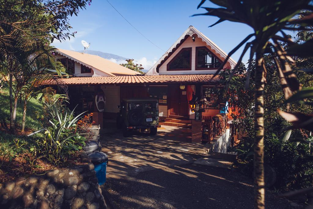 Spanish By The River - Turrialba Extérieur photo