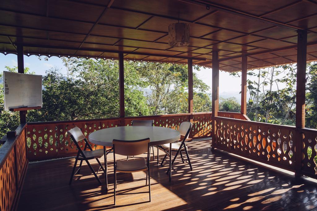 Spanish By The River - Turrialba Extérieur photo