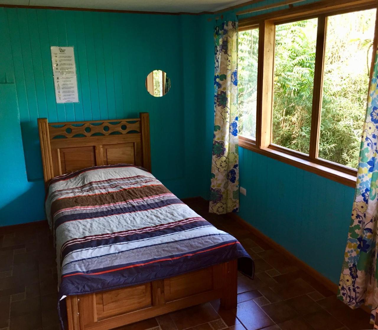 Spanish By The River - Turrialba Extérieur photo